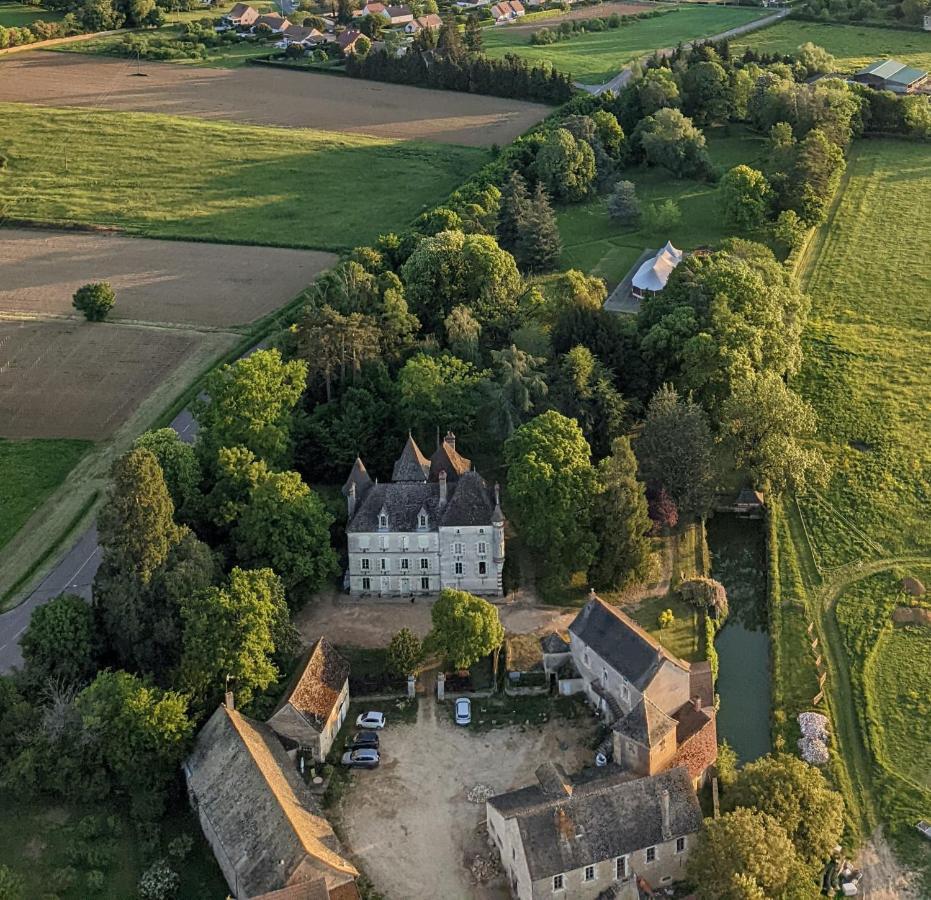 Chateau Du Mauny, Gites Et Chambres D'Hotes En Bourgogne Rosey Buitenkant foto